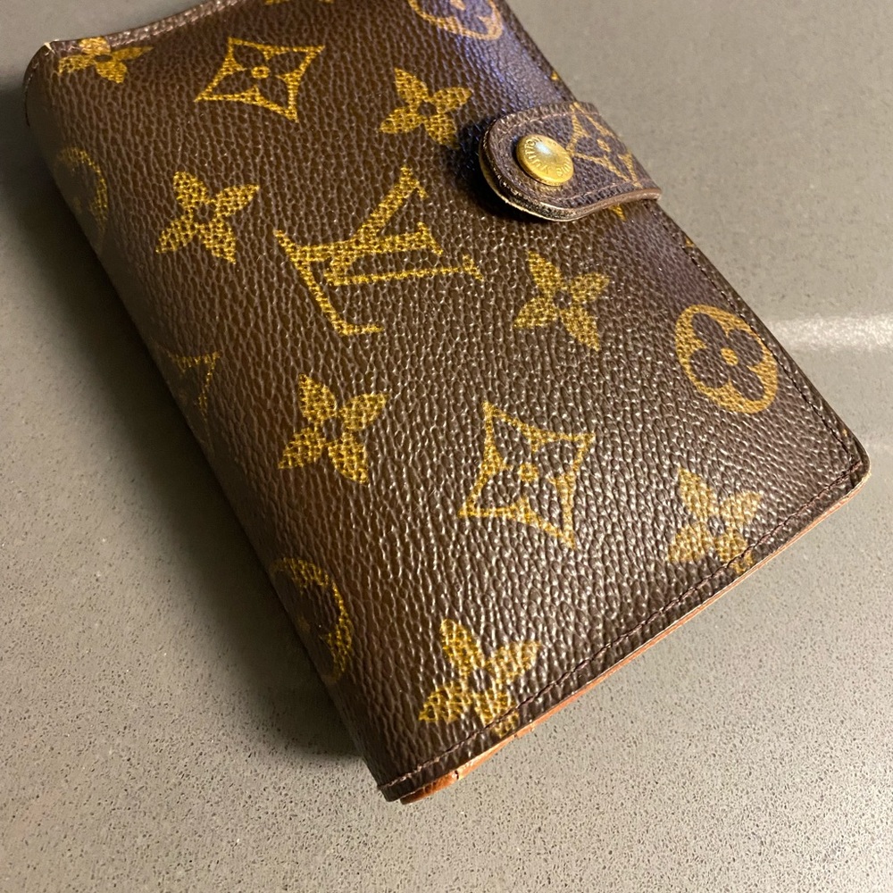 Louis Vuitton vintage wallet